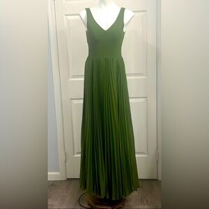 AZAZIE Bridesmaid Sleeveless V-Neck Pleated Long Dress Olive Green Size C